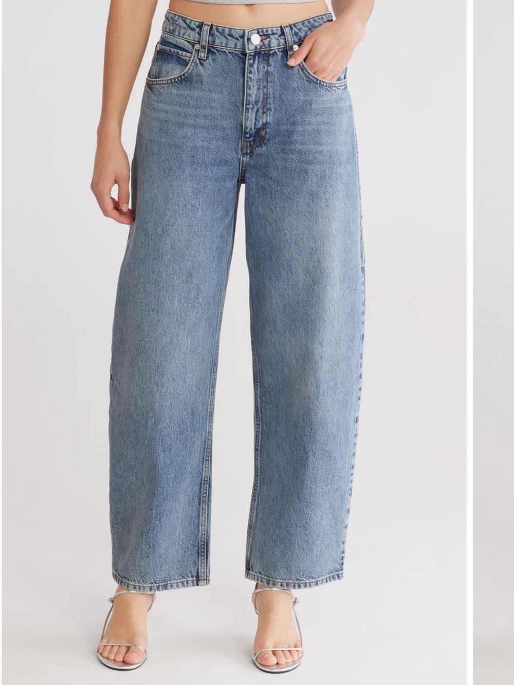 FRAME Long Barrel Leg Jeans in SEATTLE NWT